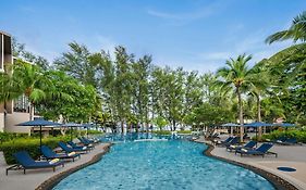 Le Meridien Phuket Beach Resort  5*